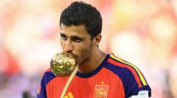 مستقبل رودري يثير الجدل في مانشستر سيتي بعد رفض تمديد عقده الحالي