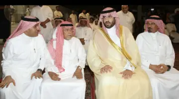 الأمير عبد العزيز بن فيصل يقدم واجب العزاء لأسرة الصائغ في وفاتهم