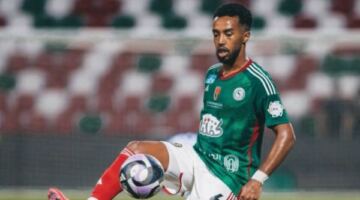 الاتحاد يبرم صفقة مفاجئة مع الاتفاق لتعزيز وسط الفريق بالموسم الحالي