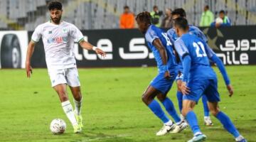 المصري وسموحة يكتفيان بالتعادل السلبي في الشوط الأول من قمة الدوري المصري
