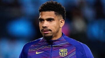 برشلونة يستهدف مدافع ريال بيتيس لتعويض غياب رونالد أراوخو هذا الصيف