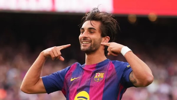 برشلونة يغلق الباب أمام محاولات باريس سان جيرمان لضم المهاجم فيران توريس