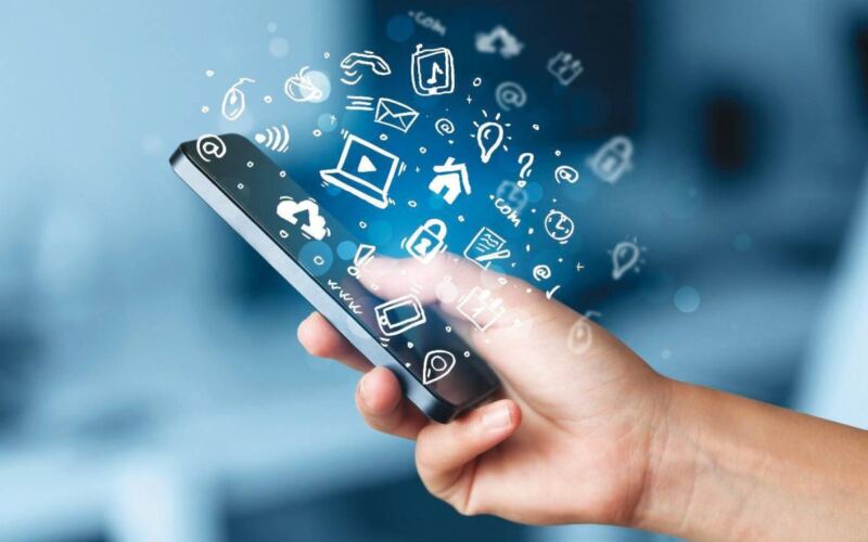 تجاهل تحديثات الهاتف يضع بياناتك الشخصية أمام 5 مخاطر أمنية خطيرة