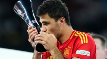 تحركات برشلونة المكثفة لحسم صفقة التعاقد مع النجم الإسباني رودري من مانشستر سيتي