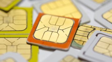 تحقيق قضائي يلاحق بائعي شرائح المحمول في مصر بعد تجاوزات غير قانونية