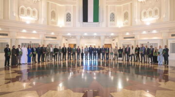 جامعة الشارقة ترفع الرتب الأكاديمية لـ 23 عضواً من هيئتها التدريسية المتميزة