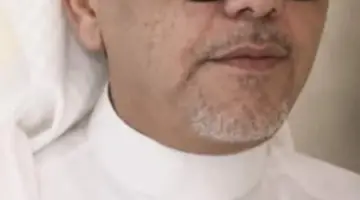 رحيل الشخصية السعودية البارزة محمود أبورمش يثير حالة من الحزن الواسع بالمملكة
