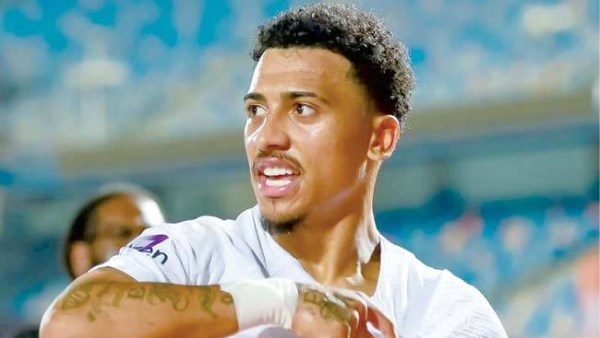 ريناتو بوسكاريولي يوضح حقيقة متابعة لاعب الزمالك بيزيرا عبر منصات التواصل الاجتماعي