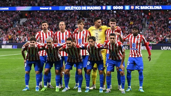 سيميوني يختار تشكيلة أتلتيكو مدريد لموقعة إشبيلية الحاسمة في الدوري الإسباني