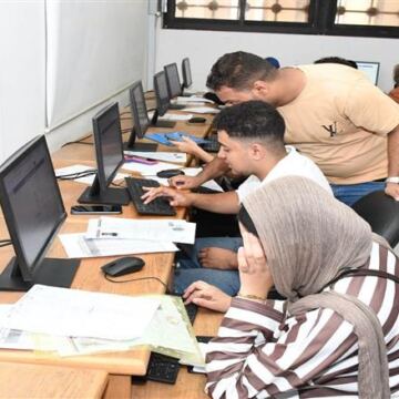 شروط وضوابط التحويل المناظر بين الكليات للطلاب الراغبين في تغيير مسارهم الدراسي