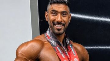 عبد الرحمن عبد الله يتحدى منافسيه في بطولة العالم لكمال الأجسام بإسبانيا