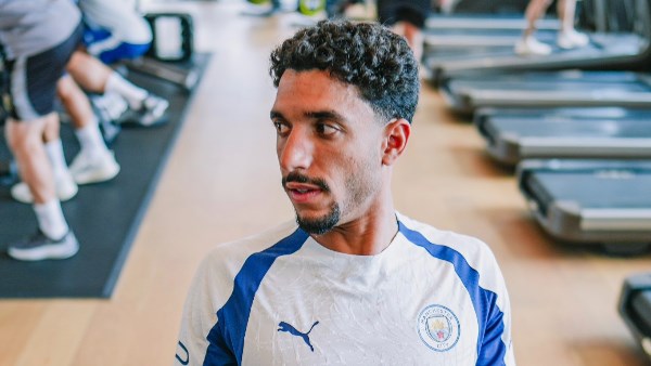 عمر مرموش يشارك أساسيًا في تشكيل مانشستر سيتي لمواجهة أتلتيكو مدريد الودية
