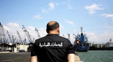 غموض يحيط بدخول 215 ألف هاتف وتساؤلات حول تحميل المواطنين تكاليف الرسوم الجمركية
