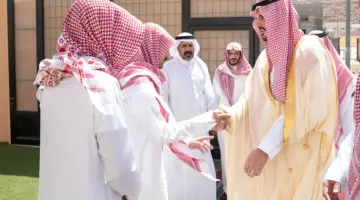 محافظ الطائف يواسي أسرة قاري في وفاة فقيدهم ويقدم واجب العزاء للذويهم