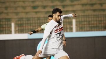 موقف غامض يحيط بمستقبل عبد الله السعيد واستثناء وحيد من النادي المصري
