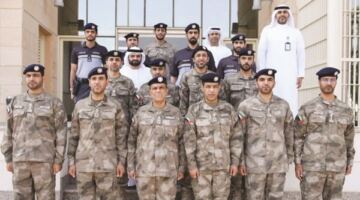 الراشدي يطلع على كفاءة الأداء التشغيلي في مركز شرطة فلج هزاع الميداني