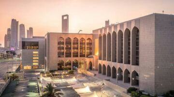 تحذيرات إماراتية صارمة بشأن عقوبات تأجير الحسابات المصرفية لأطراف خارجية دون ترخيص قانوني