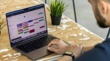 تنبيه أمني لمستخدمي الهواتف الذكية بشأن دعوات التقويم المشبوهة التي تستهدف بياناتك