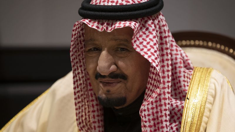 توجيه ملكي بإعادة تسمية جامعة سعودية كبرى تخليداً لذكرى أمير راحل