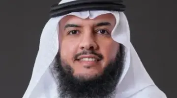 جموع المصلين تودع الشيخ ناصر الخريّف في جامع الملك خالد بالرياض عصر الجمعة