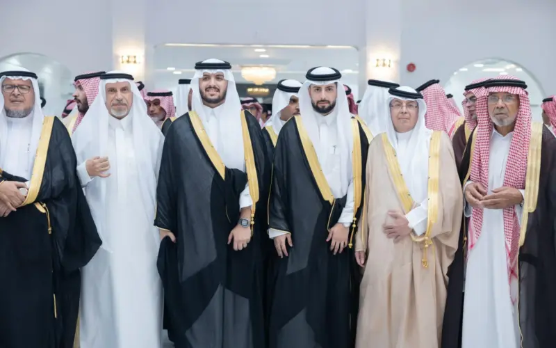 حفل زفاف يجمع يوسف وعبدالمجيد في أجواء احتفالية بحضور عائلة الشاعر بالسعودية
