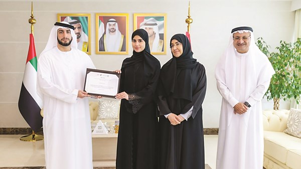 راشد بن حمدان يحتفي بإنجاز الفريق الطلابي في البطولة الآسيوية للروبوتات