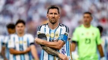 رسالة عاطفية من منتخب الأرجنتين تودع مسيرة ليونيل ميسي الدولية بعد عشرين عاماً