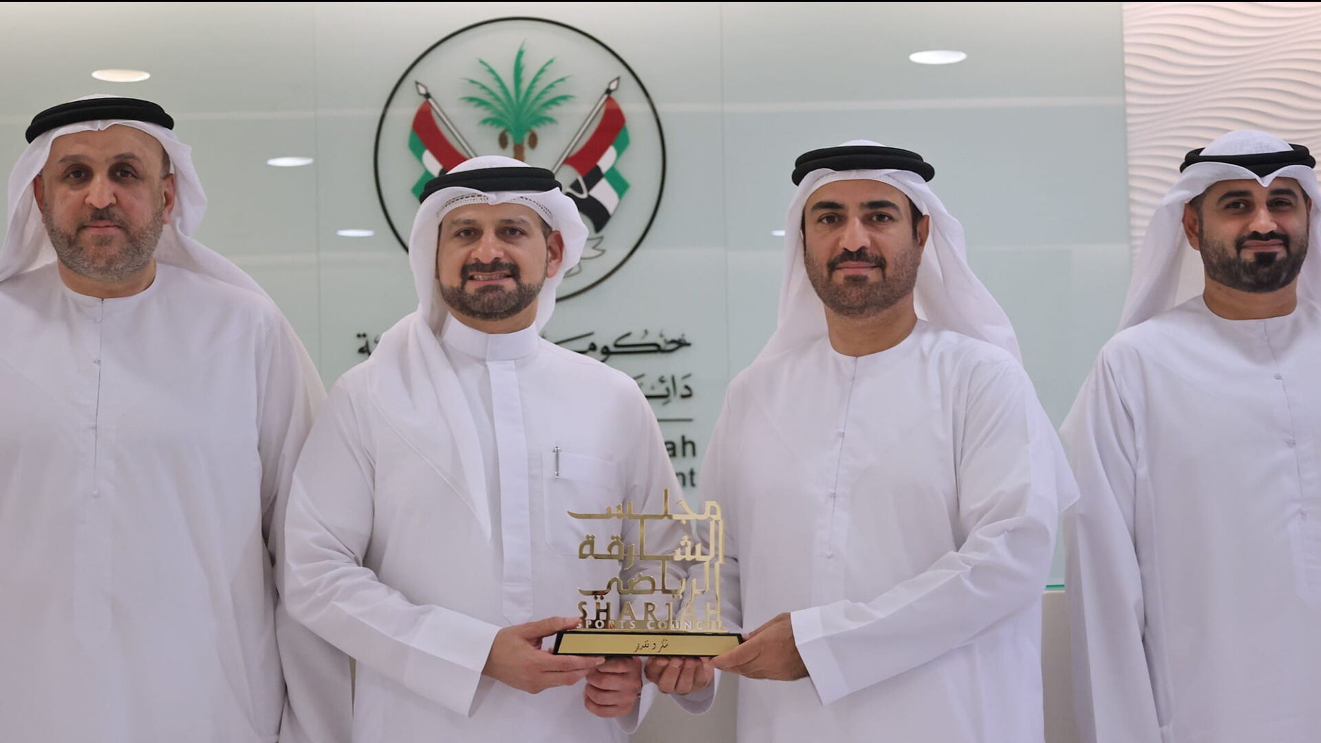 شراكة استراتيجية جديدة بين أشغال الشارقة والمجلس الرياضي لتطوير البنية التحتية للملاعب