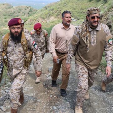 عثمان مجلي يشيد بالجاهزية القتالية لوحدات الطيران المسير بالفرقة السادسة طوارئ