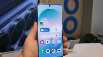 مواجهة تقنية مرتقبة بين شاشة سامسونج Galaxy S27 Ultra وهاتف آيفون 18 الجديد