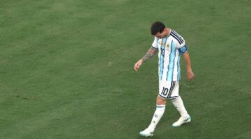 ميسي يودع قميص منتخب الأرجنتين بعد رحلة كروية استثنائية حصدت الألقاب العالمية